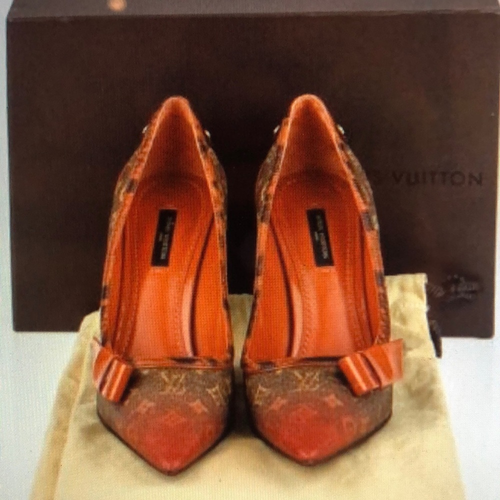 Louis Vuitton Special Edition Pumps